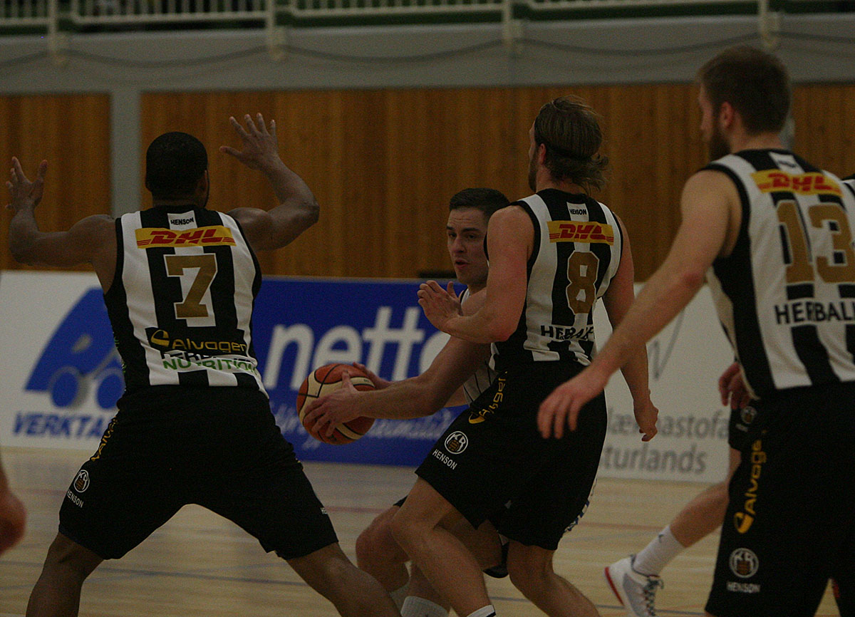 karfa hottur kr nov15 atli 0264 web