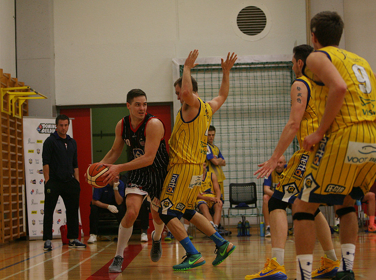 karfa grindavik hottur 20151018 0023 web