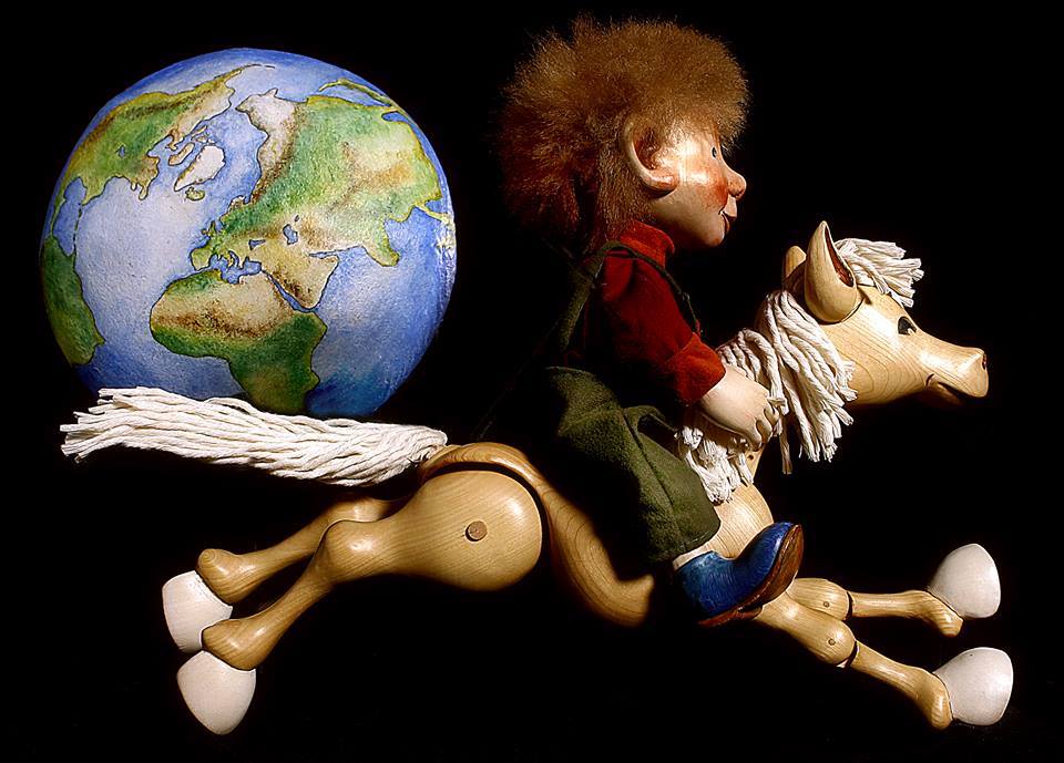 sogustund thjodleikhusid