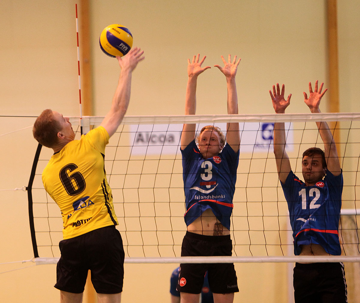 Blak Throttur Hk Kk April16 0025 Web