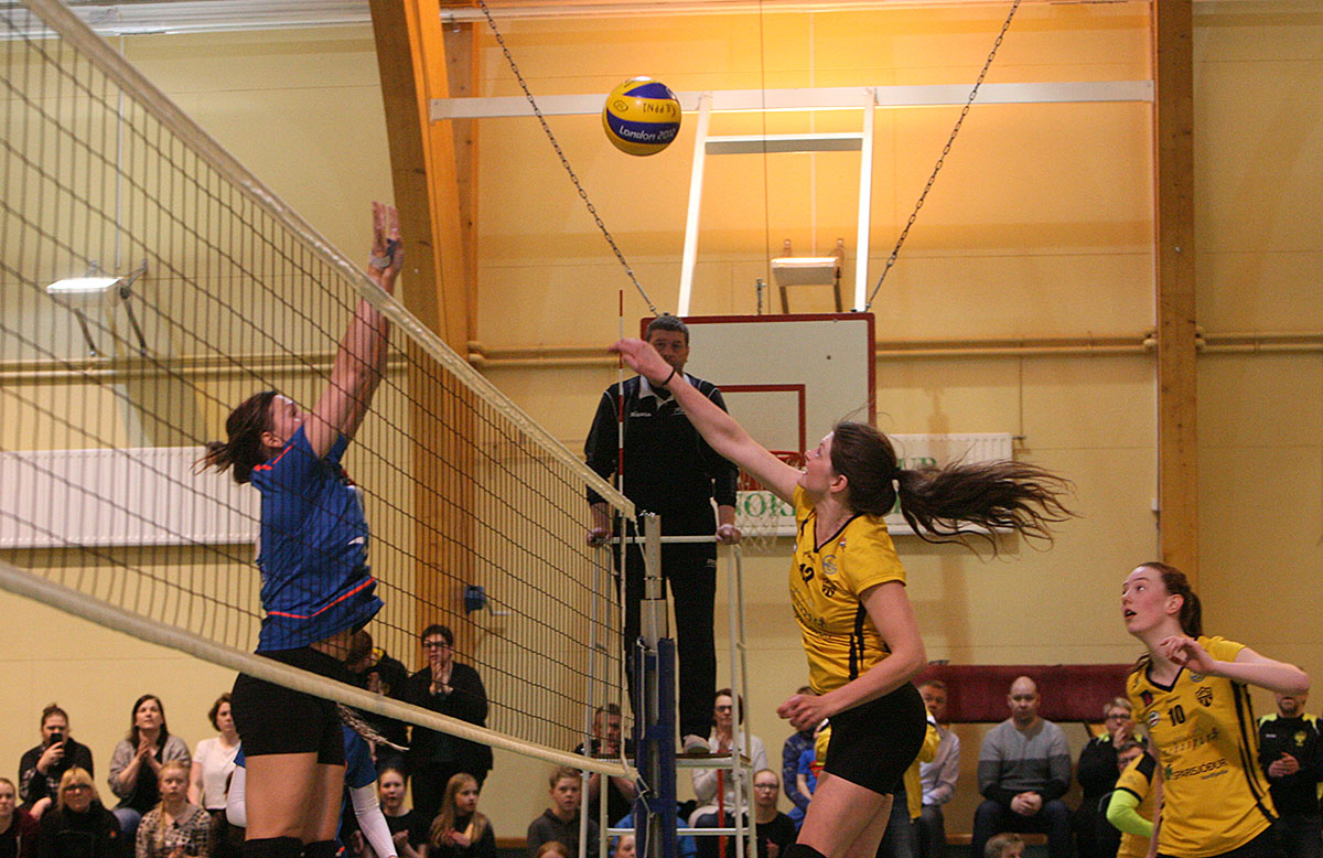 Blak Throttur Hk Kvk April16 0055 Web