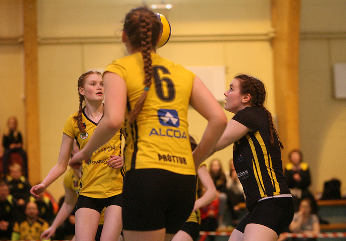 Blak Throttur Hk Kvk April16 0115 Web