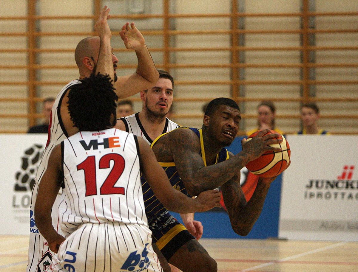 Karfa Hottur Umfg 20160114 0048 Web