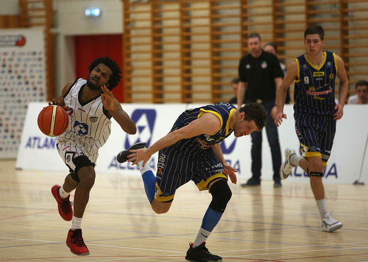 Karfa Hottur Umfg 20160114 0361 Web