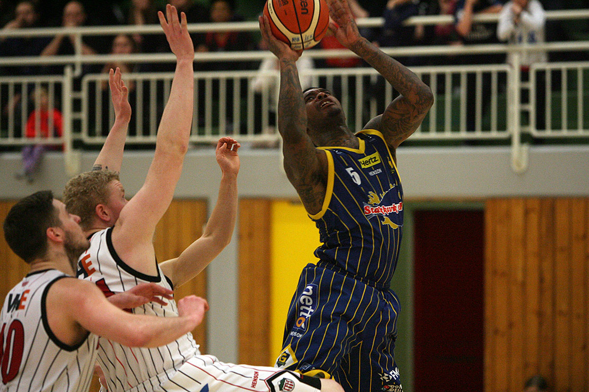 Karfa Hottur Umfg 20160114 0420 Web