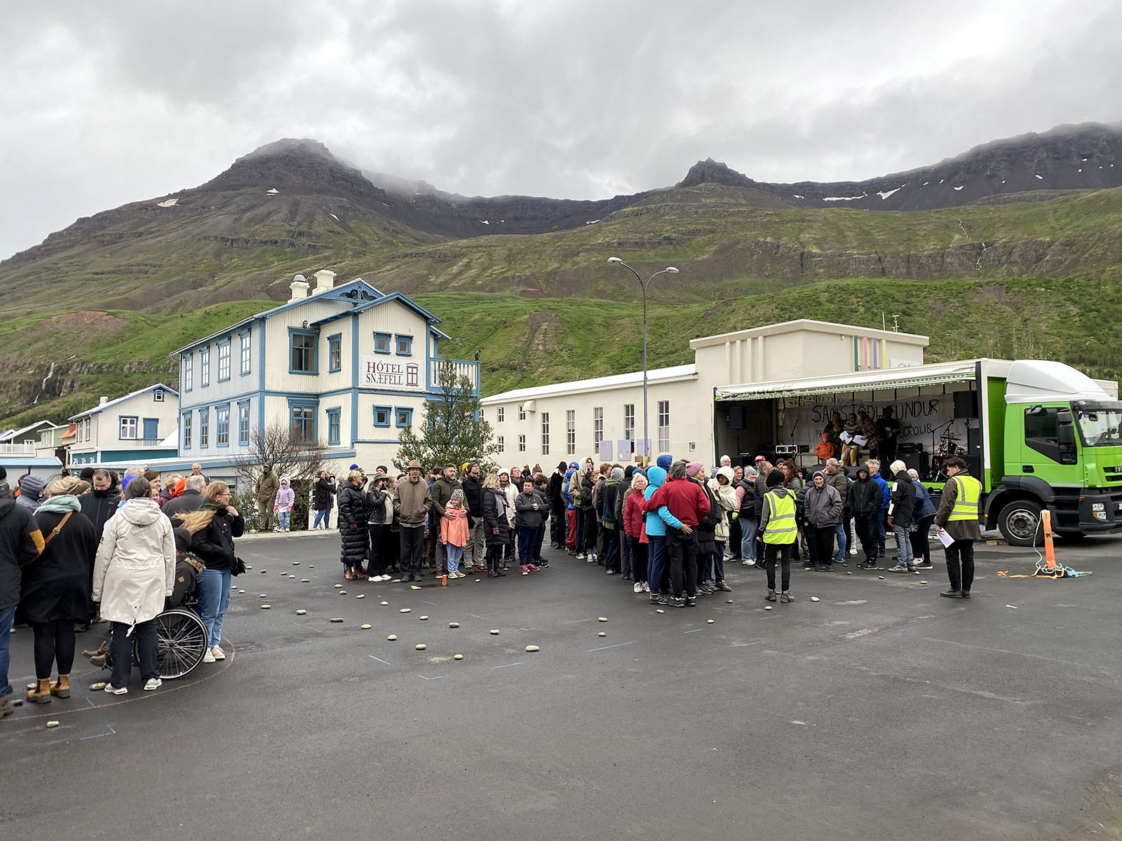 Photo 1372023 16 16 34 Web